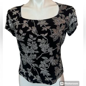 RONNI NICOLE BY OUIDA GLITTER TOP 90's 
Size: S Black Metallic Silver Leaf Print